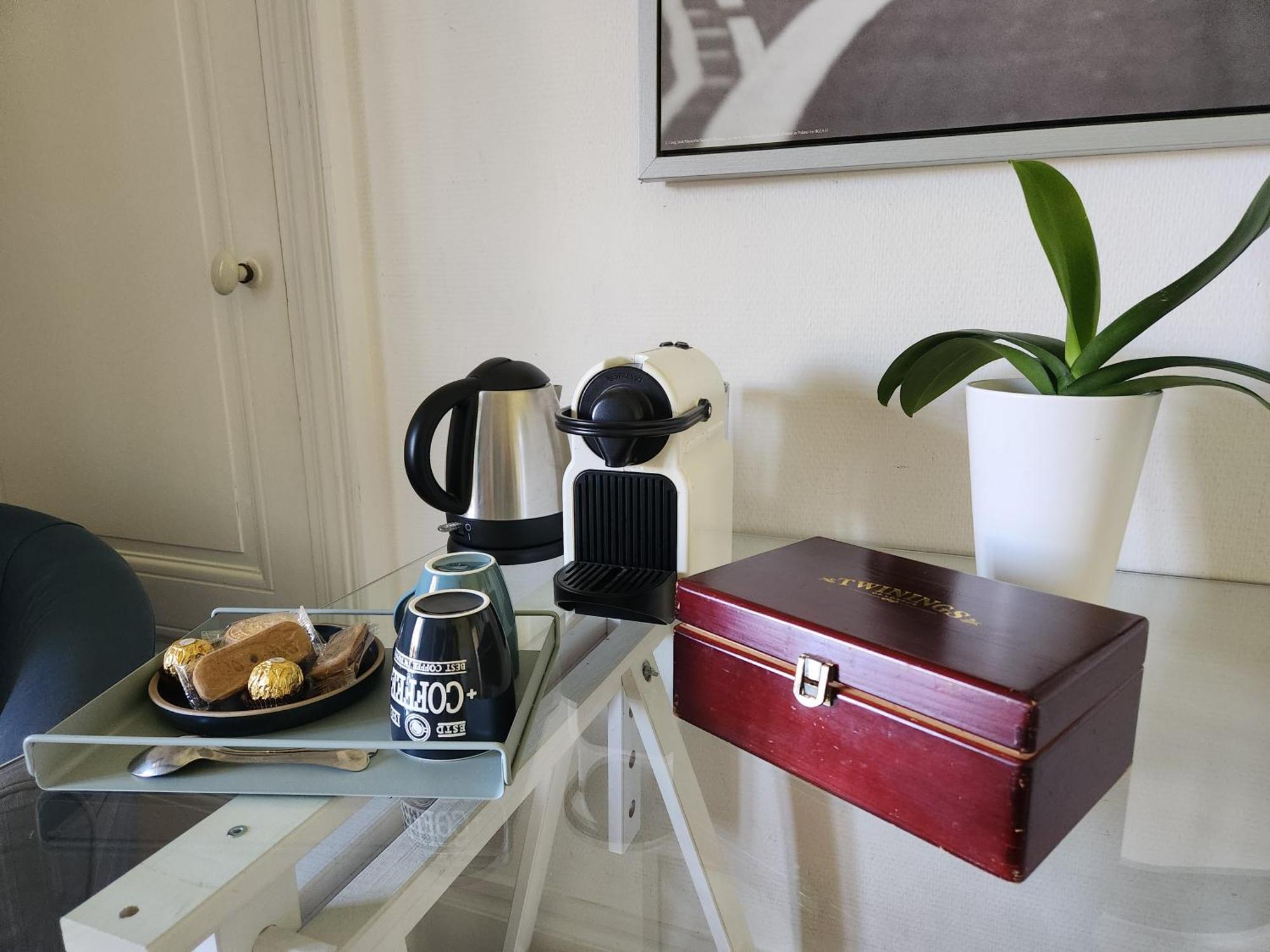 La Fee Des Eaux Bed & Breakfast Vernaison Exterior foto
